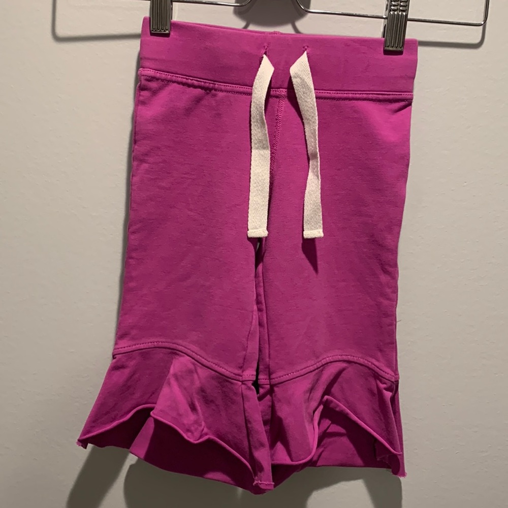 Peekaboo Beans Capri pants with ruffle like cuff EUC Size 2T